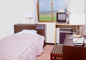 ビジネスホテル　西ノ庄の客室の写真