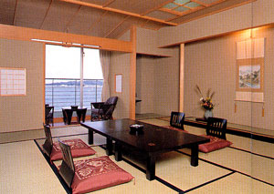 日間賀島　いすず館の客室の写真
