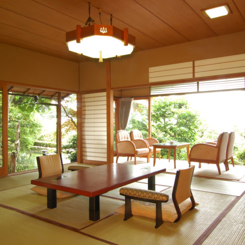 横山大観ゆかりの宿　熱海　大観荘の客室の写真