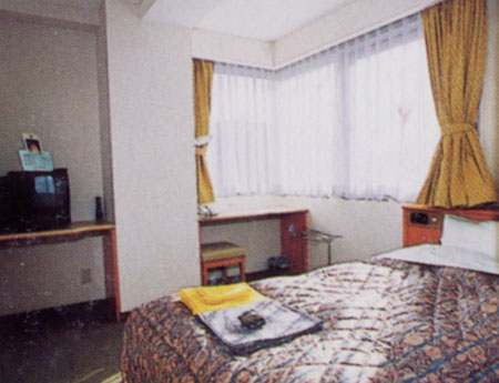 ビジネスホテル鶴富の客室の写真