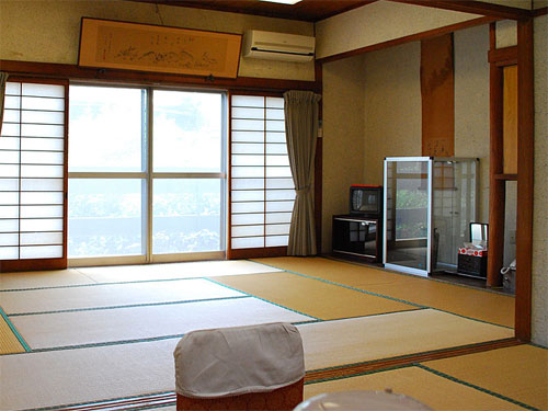 元祖岩国寿司の宿　三原家の客室の写真