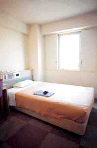 ビジネスホテル鈴章の客室の写真