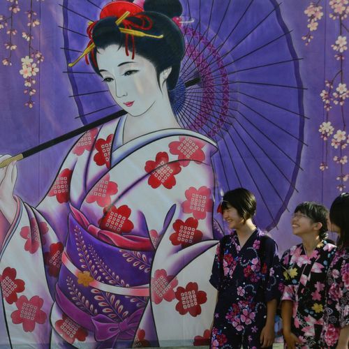 湯沢絵どうろうまつり 毎年8月5〜7日の3日間 (c)あきたファン・ドッと・コム