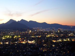 周辺情報大分市街の夕暮れ