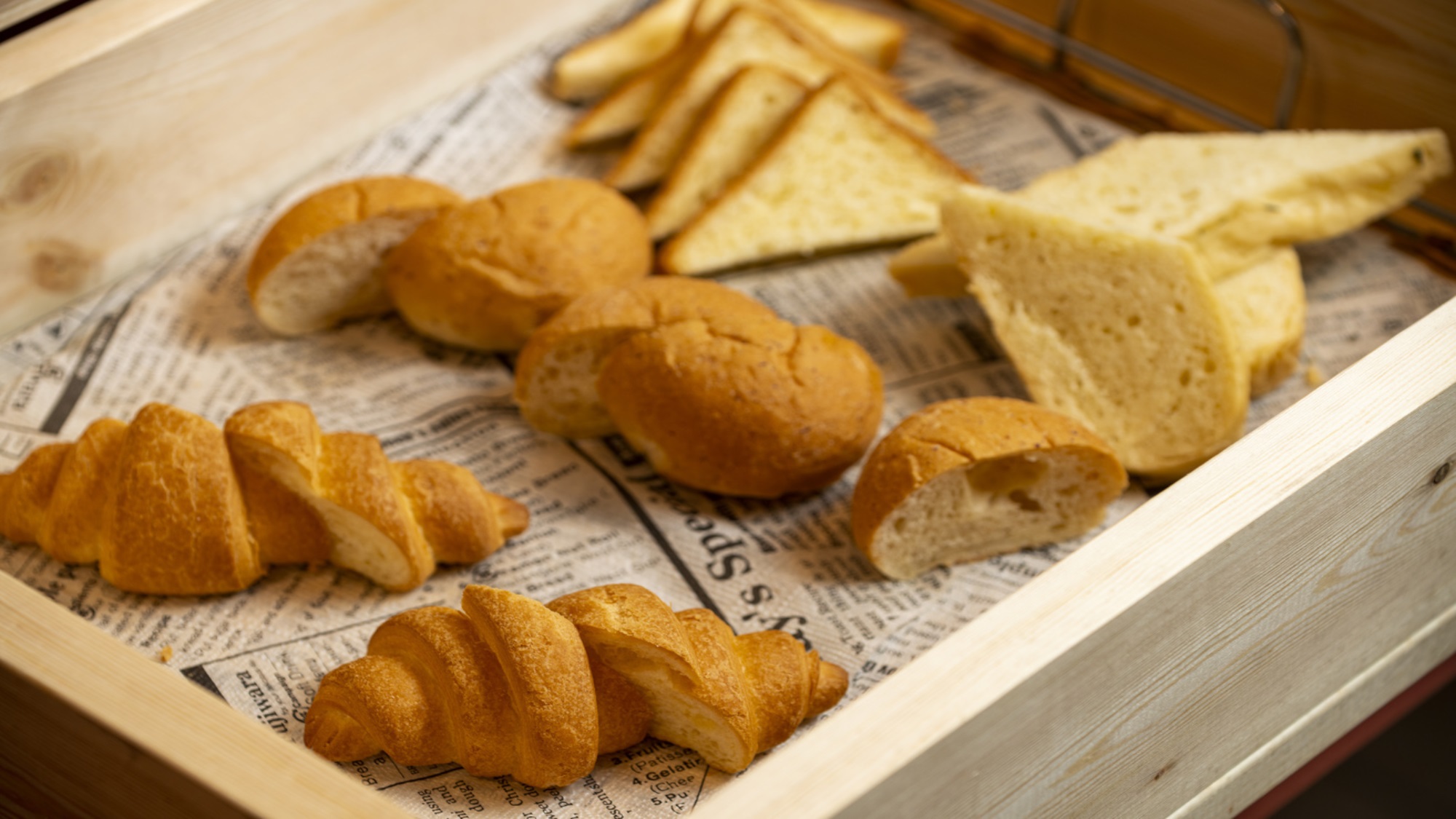 【朝食ビュッフェ】パン