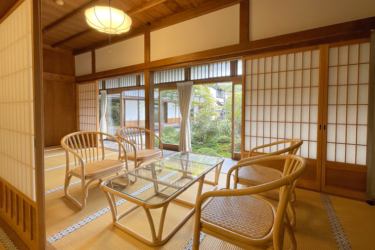 禁煙広縁付き客室（21畳）1階一例