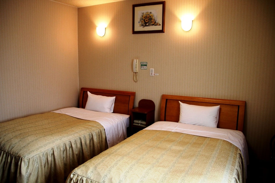 Business Hotel Grandy 2 Ideally located in the Obihiro area, Business Hotel Grandy 2 promises a relaxing and wonderful visit. The property offers a wide range of amenities and perks to ensure you have a great time. Facilitie