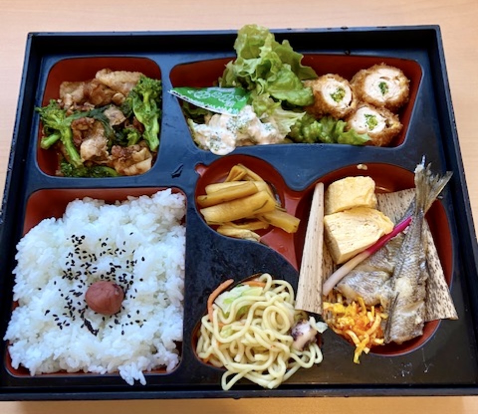 【夕食】おまかせ日替わりお弁当1