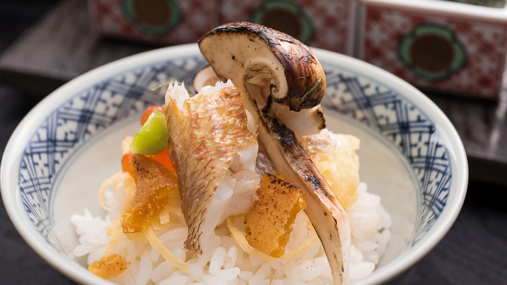 【朝ごはんフェスティバル入賞】真鯛と松茸の土鍋こ？飯