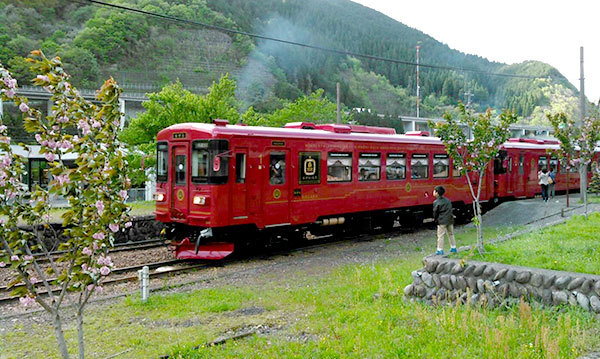 観光列車『ながら』