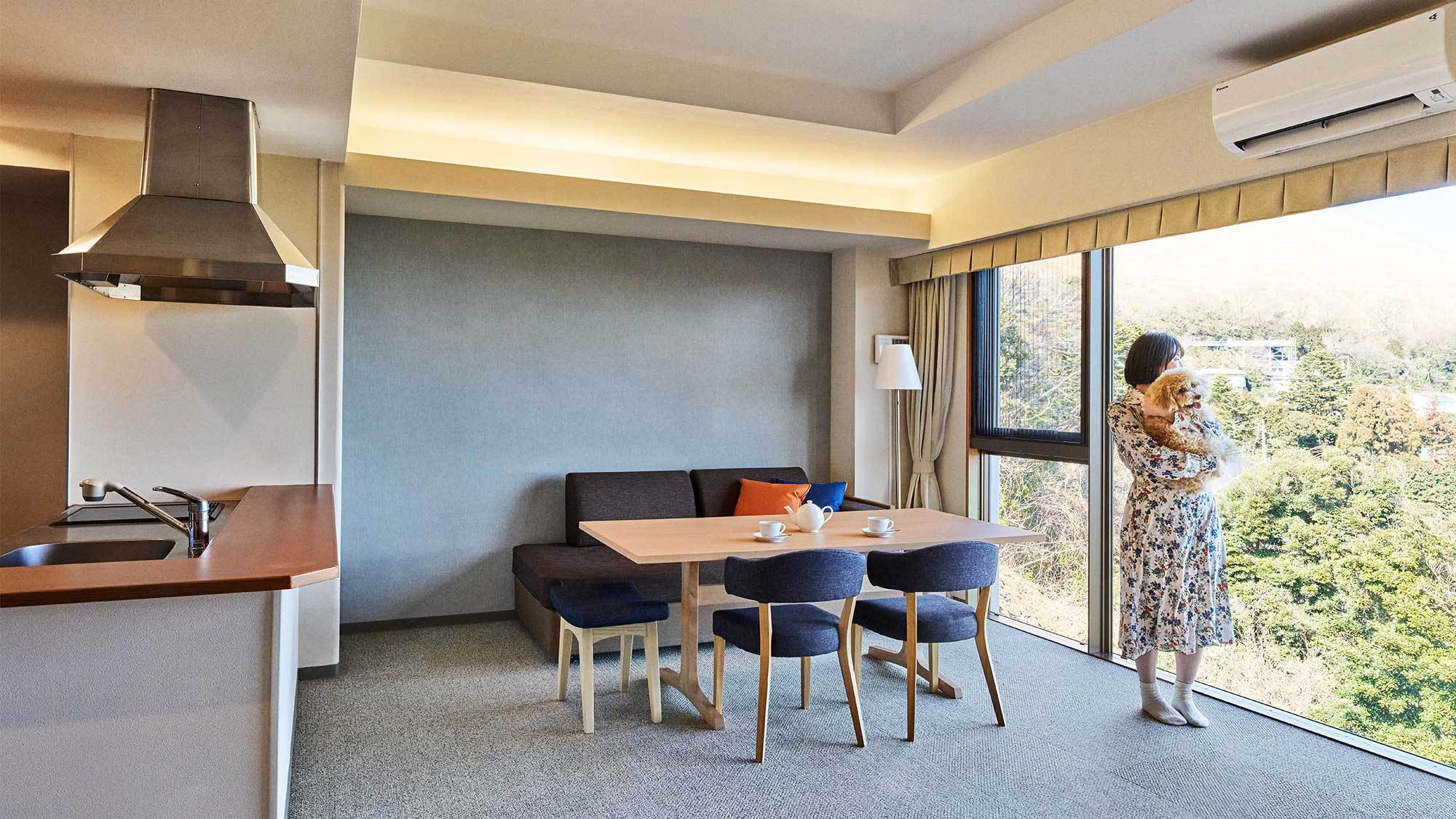 【愛犬】リビングダイニング