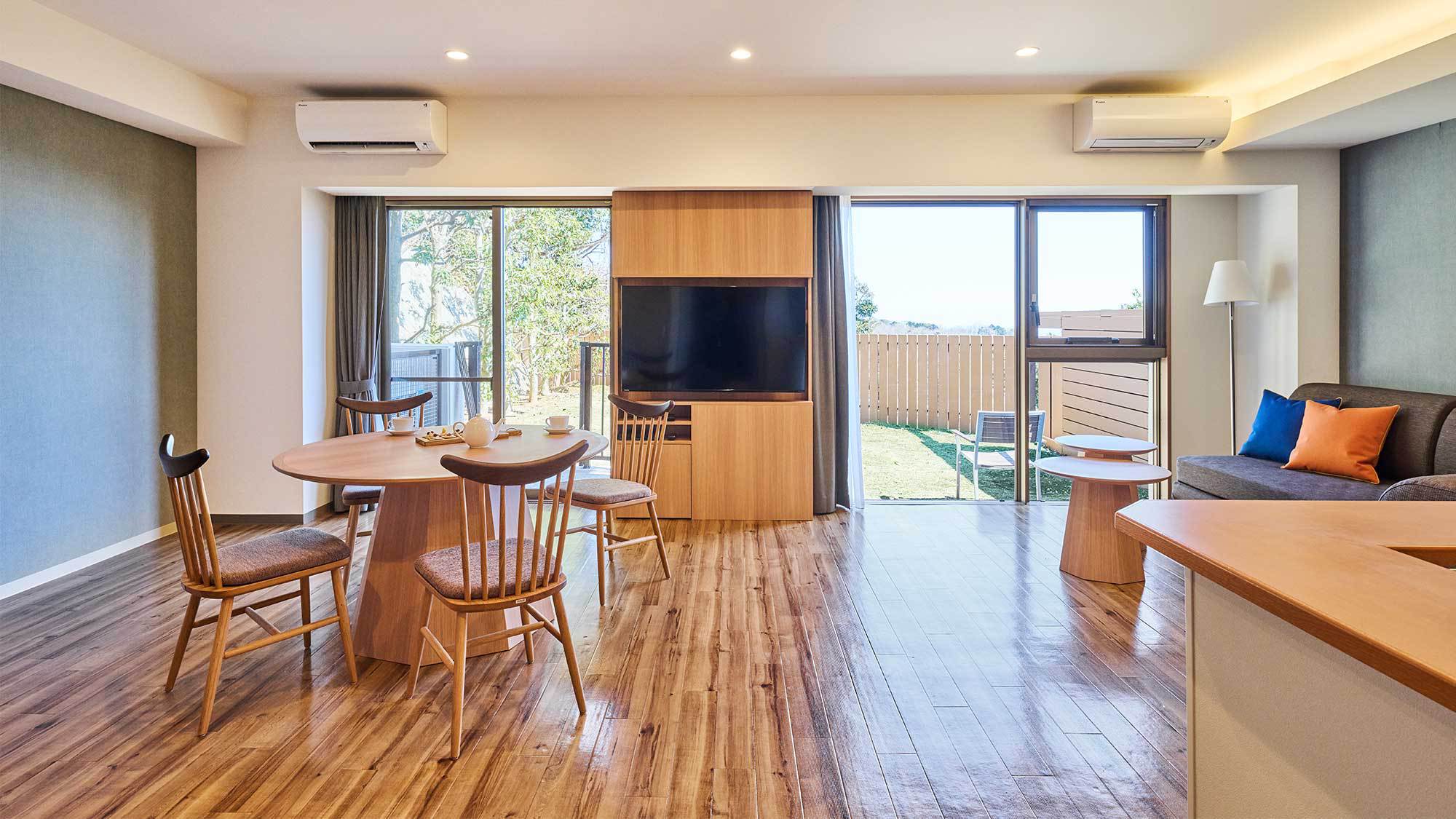 【愛犬】リビングダイニング