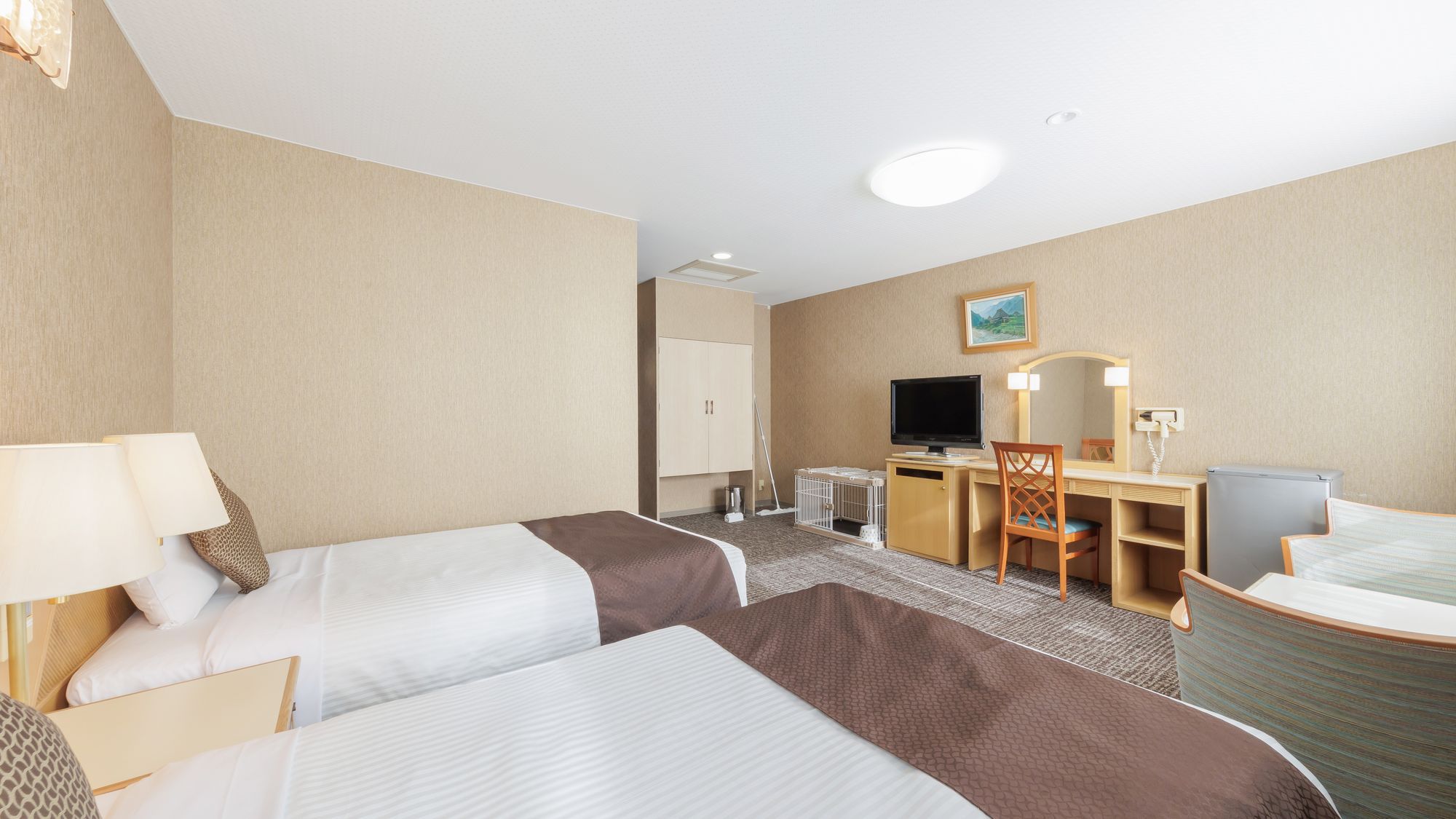 洋室ツイン（バス付）