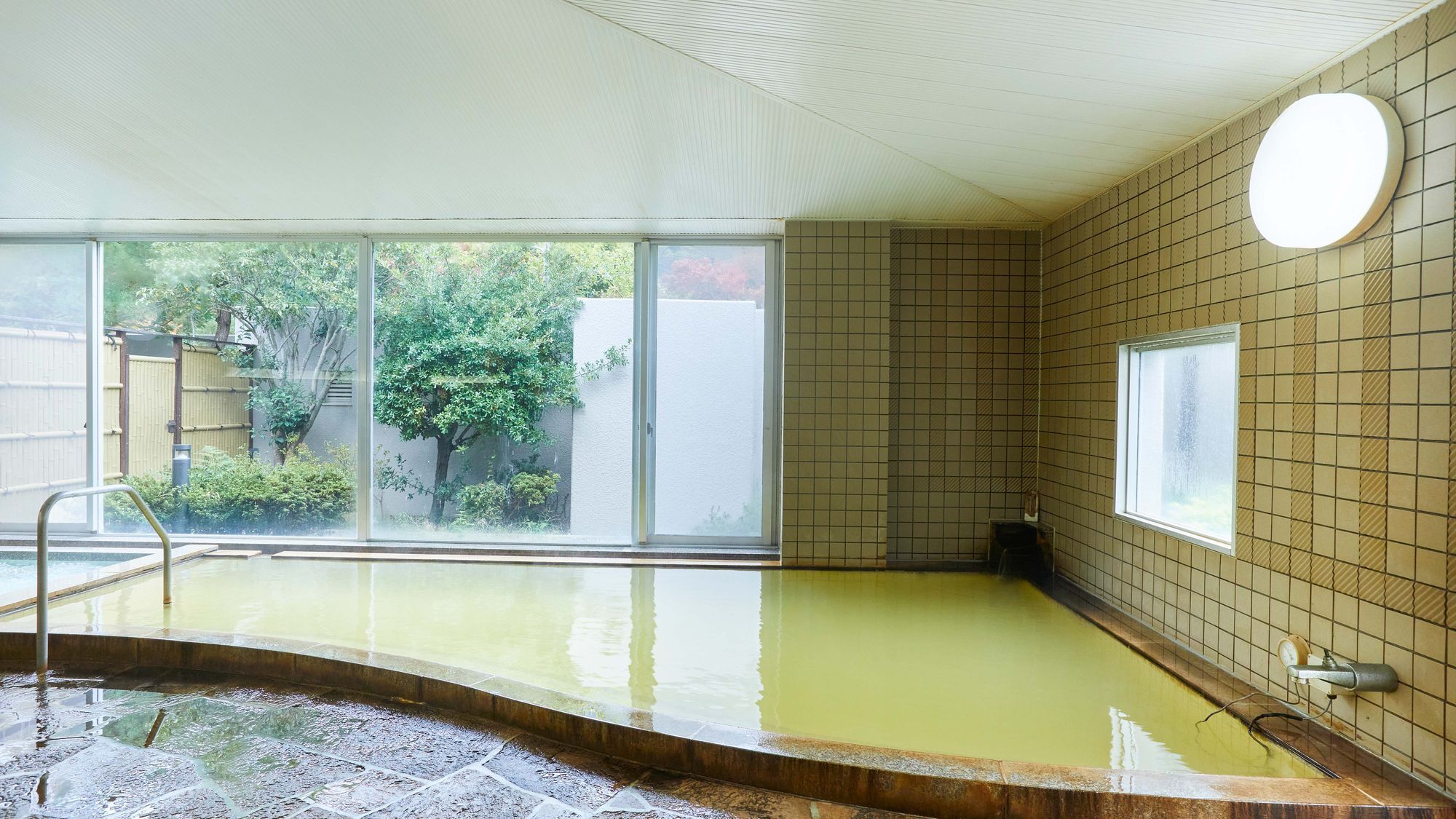 大浴場／内湯かけ流し