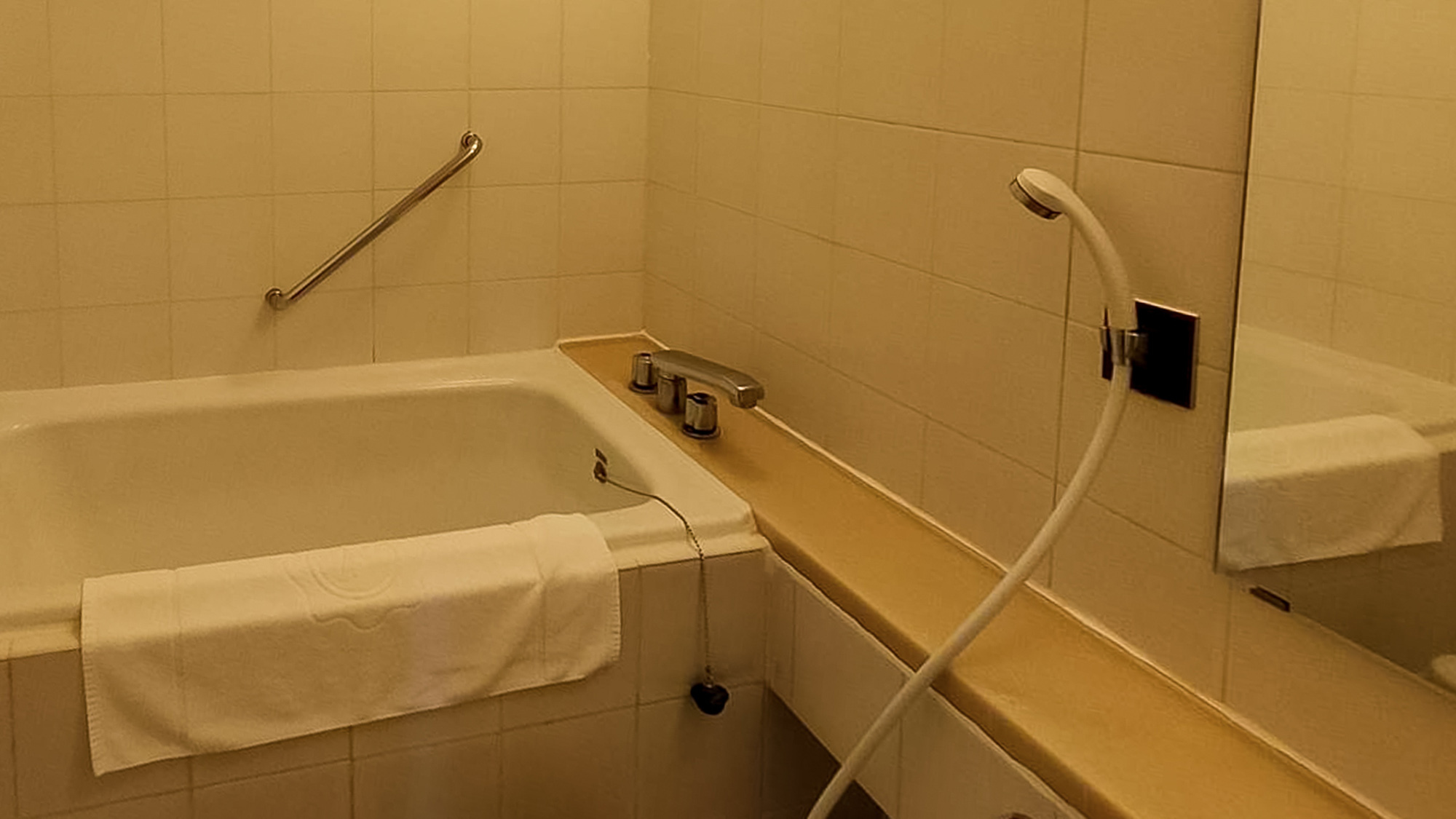 ・ツインルーム一例お湯に浸かってゆっくりお寛ぎください