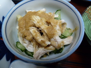 鶏バンバンジー。手作りの胡麻だれが最高！