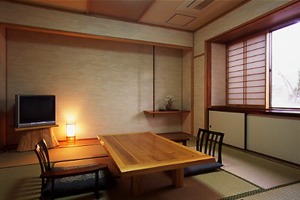 Yufuin Onsen Oyado Uraku Set in a prime location of Yufu, Uraku puts everything the city has to offer just outside your doorstep. Offering a variety of facilities and services, the property provides all you need for a good ni