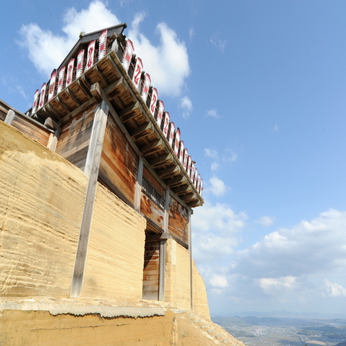 桃太郎伝説「温羅伝説」ゆかりの地鬼ノ城西門
