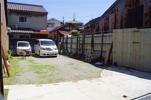 駐車場(北側）