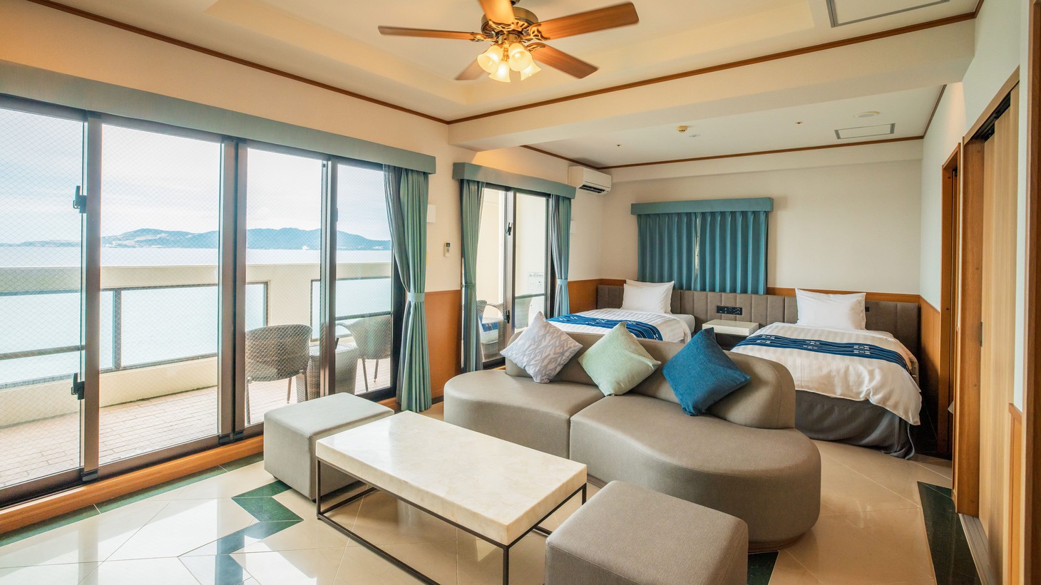 【デラックスルーム禁煙上層階】オーシャンフロント