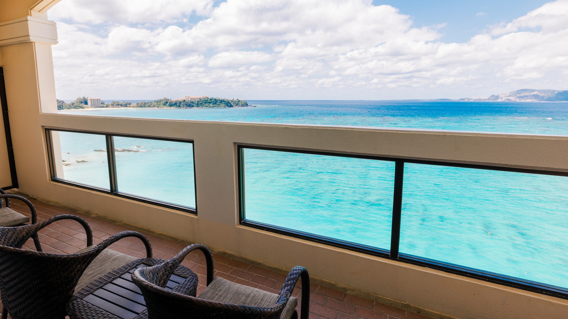 【デラックスルーム禁煙上層階】オーシャンフロント