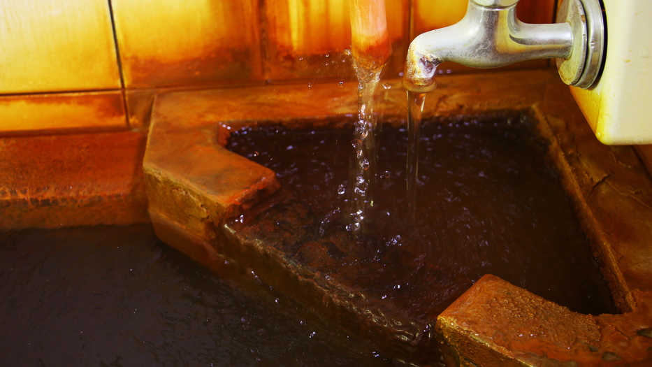＃温泉＿自慢の温泉は皮膚の汚れを取り除く働きのある、浴後さわやかな「冷の湯」として知られています。