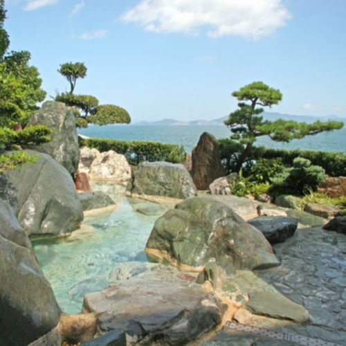 五色岩の湯（男性露天風呂）