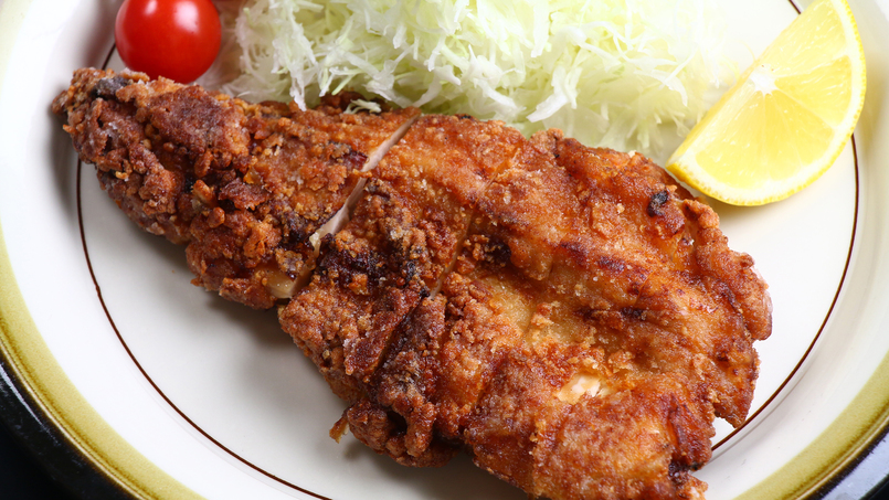 【夕食一例A】 信州福味鶏の山賊焼きサラダ添え