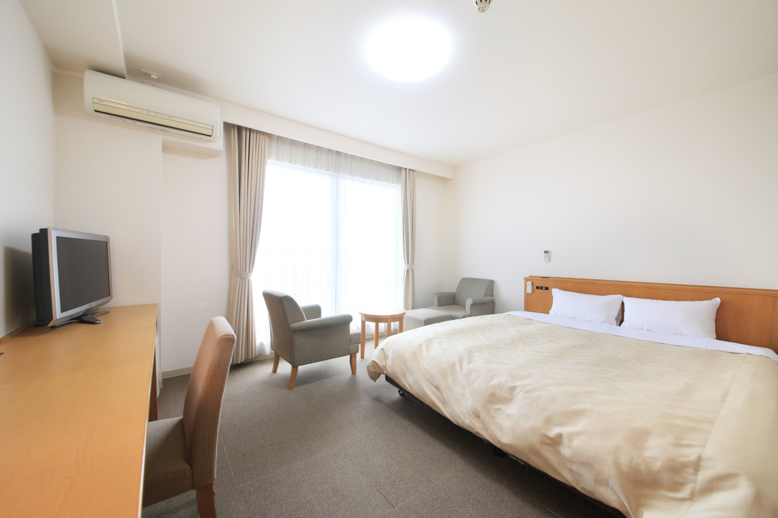 Hotel Fit Set in a prime location of Tsukuba, Hotel Green Core Tsuchiura puts everything the city has to offer just outside your doorstep. The property offers a high standard of service and amenities to suit th