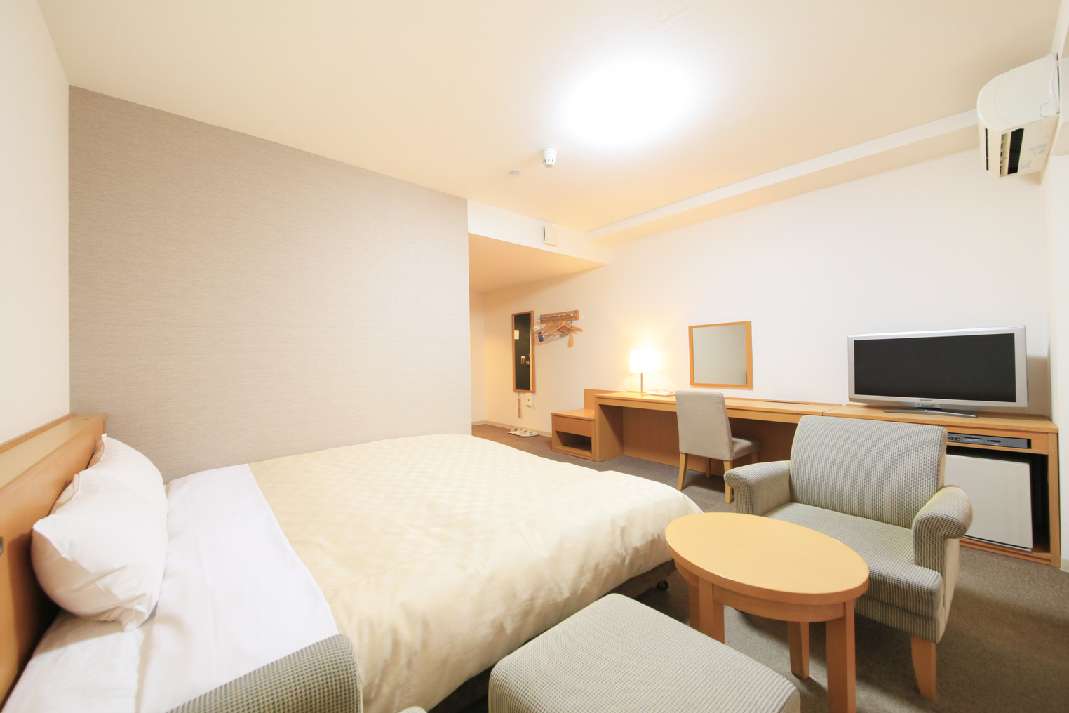 Hotel Fit Set in a prime location of Tsukuba, Hotel Green Core Tsuchiura puts everything the city has to offer just outside your doorstep. The property offers a high standard of service and amenities to suit th