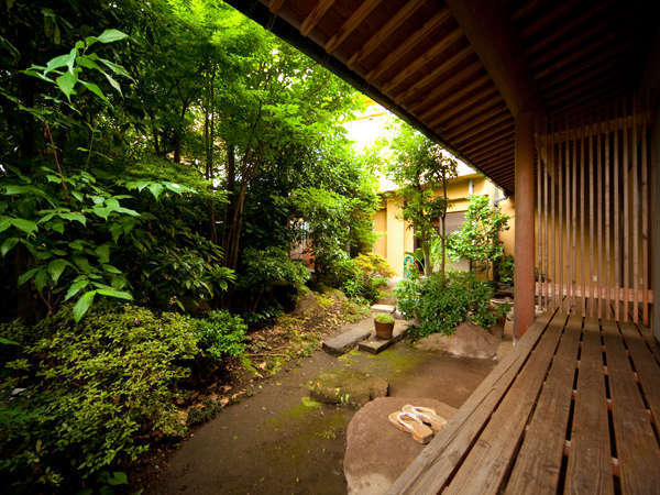 一階客室の中庭