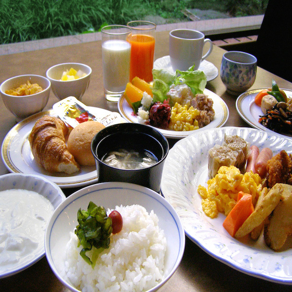朝食バイキング