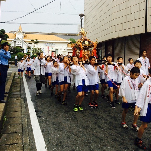 【篠栗祇園夏祭りの子ども御輿】