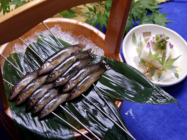 旬菜懐石焼物（あぶらめ）