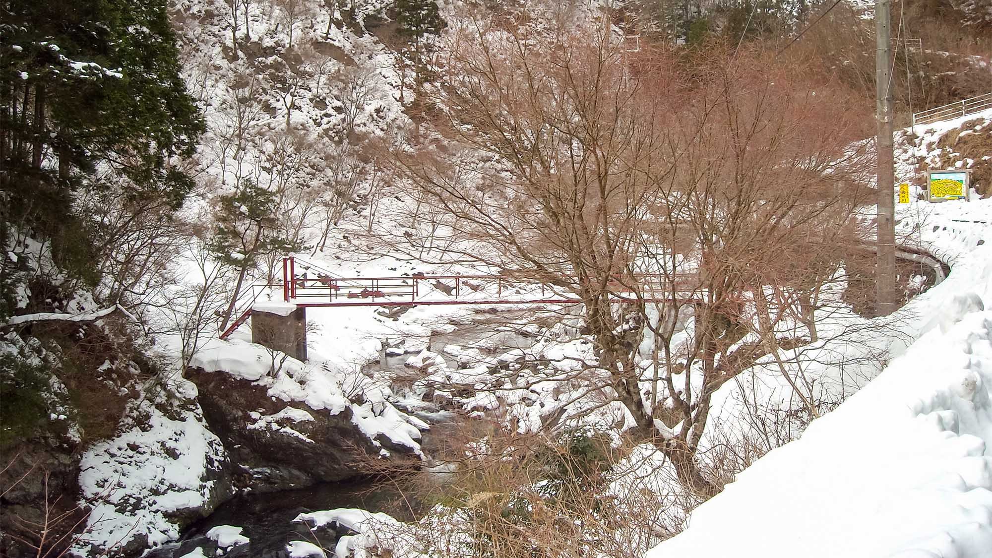 ・【風景】雪景色に染まるホテル周辺の風景