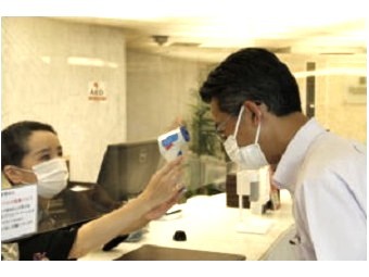 チェックイン時の検温・健康チェックシートの記入【コロナウィルス感染対策】