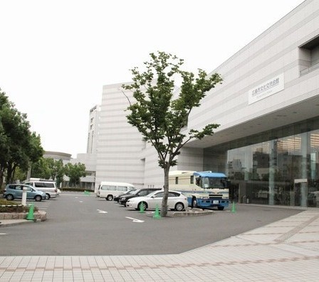 屋外平面駐車場