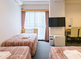 room-004