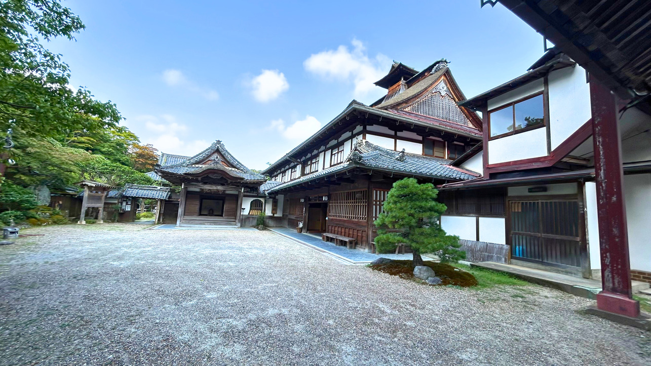 夏の竹林院