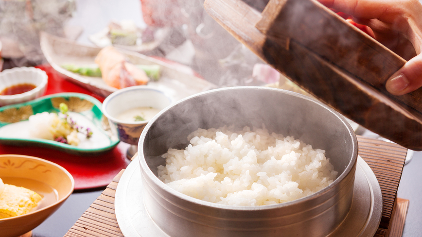 【黒部のコシヒカリ】ご朝食時には富山の名水で炊いた、ホカホカのギンシャリをご賞味ください。