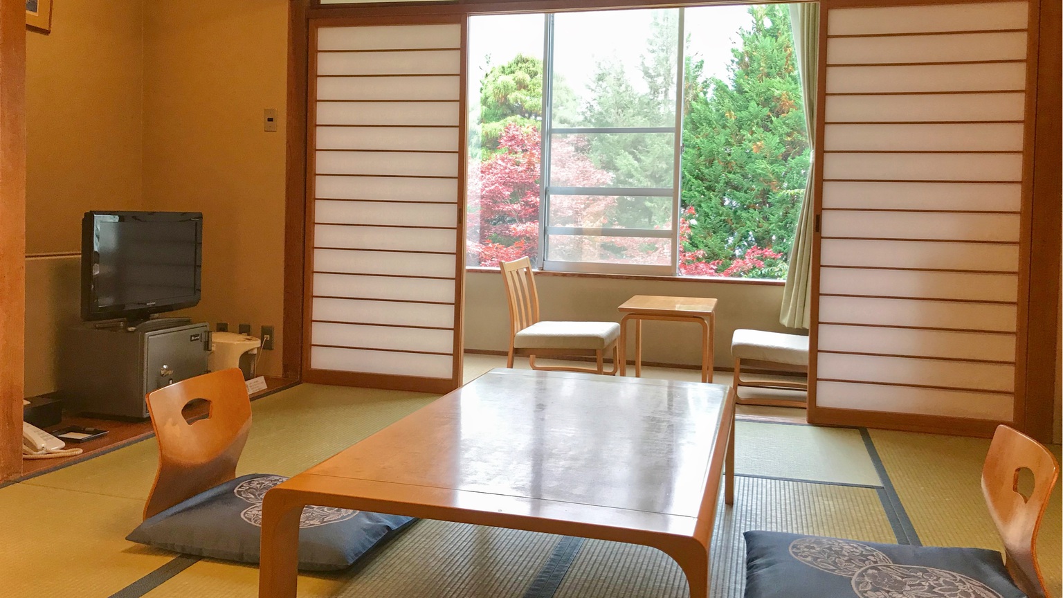 別館10畳（バスなし・トイレ付き）