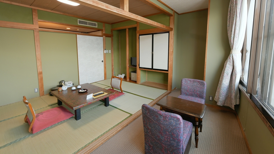 【最上階客室：和室7.5〜10畳 ＋ 広縁】鮮やかで感動的な風景をお楽しみください♪