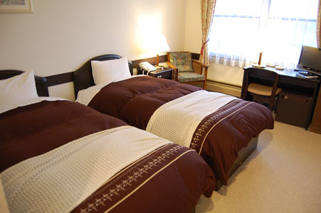 Auberge de la meije (Restaurant & Inn) Image 2, Chino, Japan