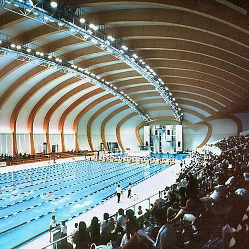 静岡県富士水泳場（お車で１０分）各種水泳大会が開催されてます