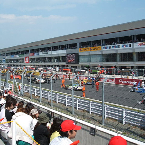 富士スピードウエイ（お車で６０分）Ｆ１グランプリも開催されました