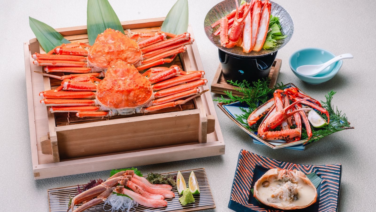 ＜冬季限定＞贅沢にお一人様１杯ずつ「茹で姿蟹」付き蟹会席（※茹で姿蟹・蟹刺しは２名盛り）