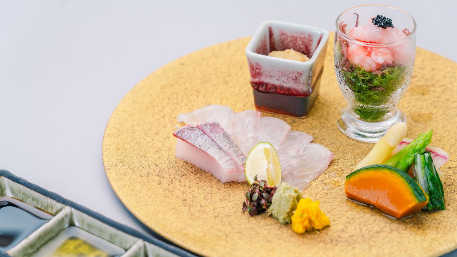 鮮魚薄造り甘海老キャビア