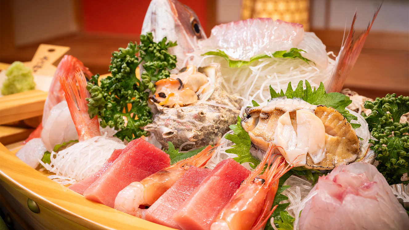 アワビ入6種の舟盛一例