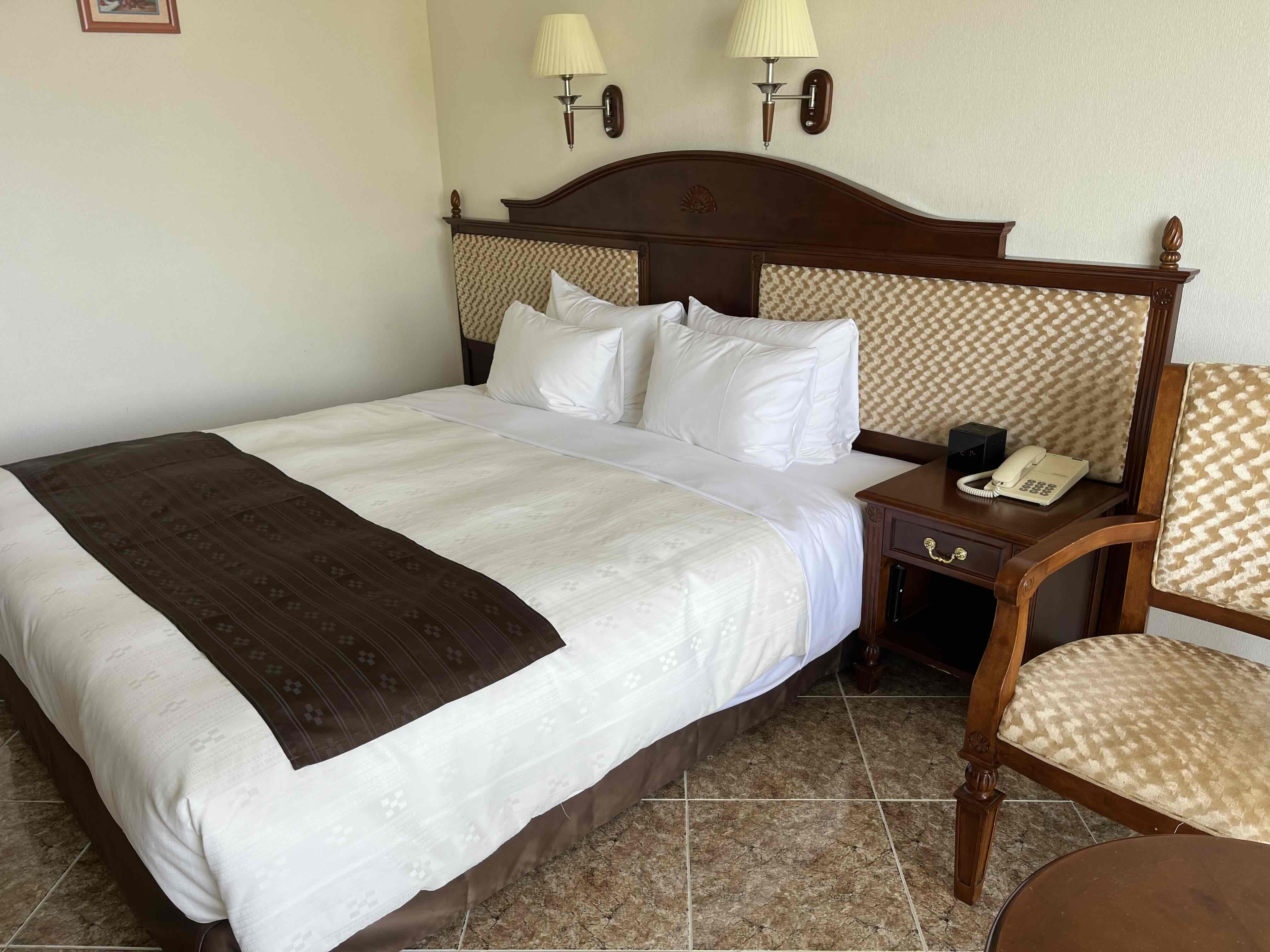 ダブルルームベッド