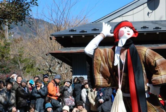 ２０１２秋葉まつりギャラリー 油売り意外と働き者なんです